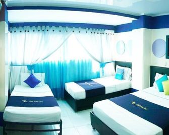 Hotel Luna Azul - Florencia - Habitación