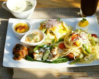 Saku Cafe - Daigo - jedzenie