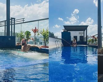 Santa Grand Hotel East Coast a NuVe Group Collection - Singapur - Piscina