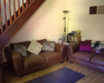 Penybryn Cottages - Aberdare - Living room