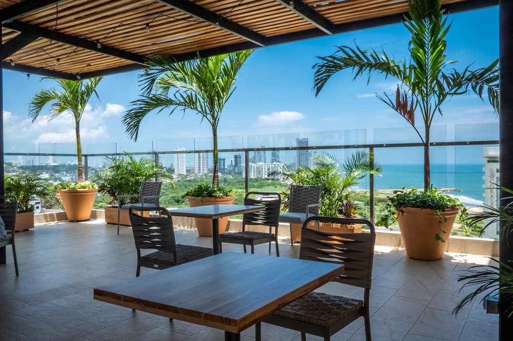 ويندام جاردن كارتاجينا - كارتاخينا دي إندياس - شرفة مرصوفة