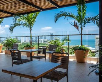 Wyndham Garden Cartagena - Cartagena de Indias - Patio