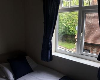 Gatwick House - Horley