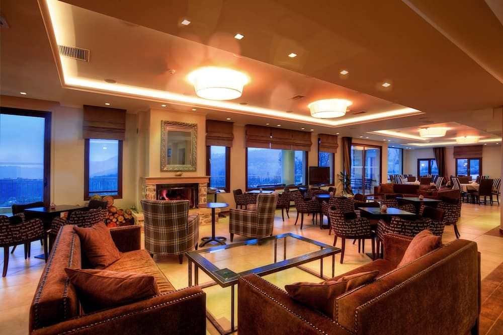 إناسترون فيو هوتل