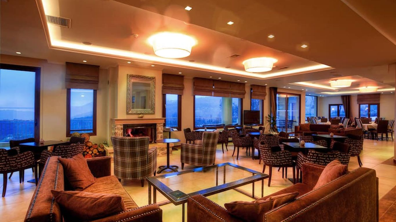 إناسترون فيو هوتل