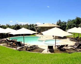Ashnil Mara Camp - Maasai Mara - Piscina