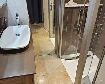 Gite de Bonneville - Nantes - Salle de bain