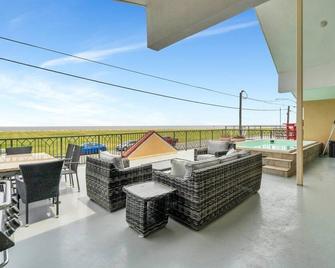 Serenity At The Lake Pool Retreat - New Orleans - Balcone