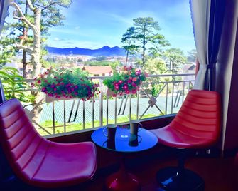 Villa 16 Nguyen Viet Xuan - Dalat - Balkong