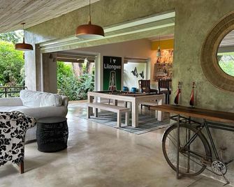 جرين إليفانت - ليلونغوي - مبنى