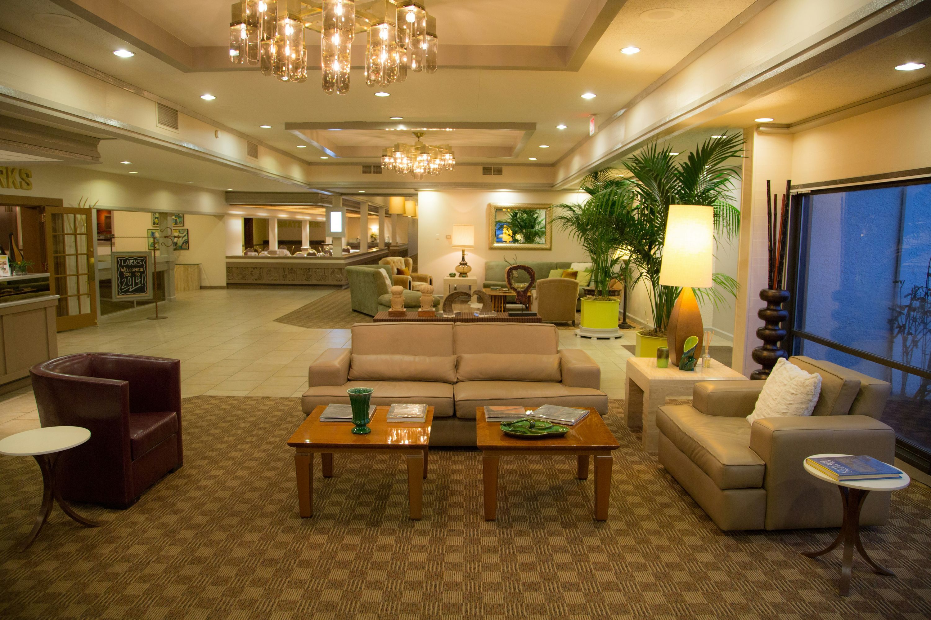 Inn At The Commons - Medford - Lobby