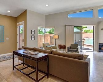 The Terra Cotta Terrace - Palm Springs - Sala de estar