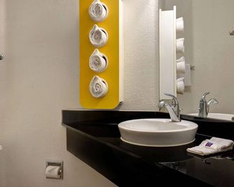 Motel 6 Gilroy - Gilroy - Bad