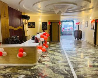 Hotel Sr Laxmi - Ānand - Рецепція