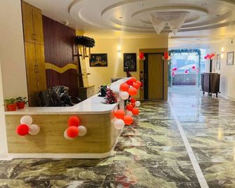 Hotel Sr Laxmi - Ānand - Рецепція
