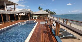 Vanuatu Beachfront Apartments - Port Vila - Piscina