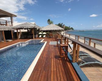 Vanuatu Beachfront Apartments - Port Vila - Bể bơi