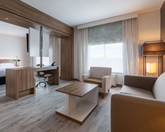 Wyndham Garden Orlando Airport - אורלנדו - סלון