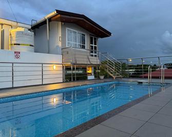 The Sea by Club Travalet - Alappuzha - Pool