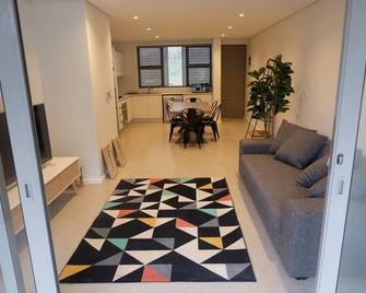 Modern and secure 2 Bed Apartment - Umhlanga - Living room