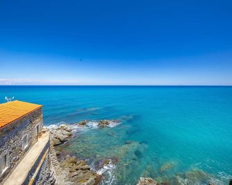 Dolce Vita Rooms and Apartments - Cefalù