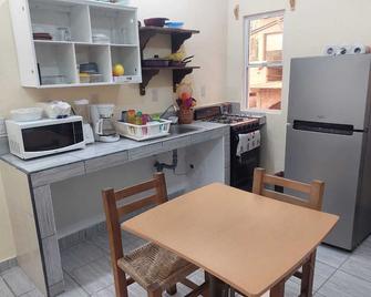 Nice and cozy studio in the heart of Puerto Vallarta. - Puerto Vallarta - Kitchen