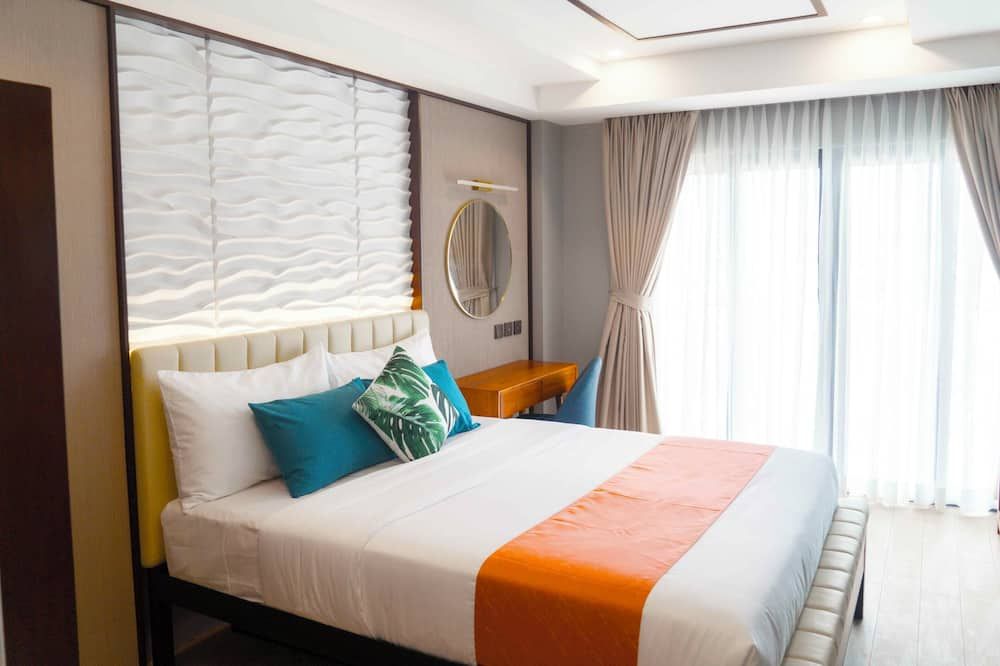 Puerto de San Juan Beach Resort Hotel and Residences