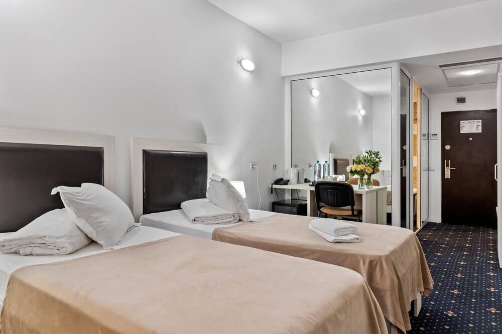 Hotel Charter Otopeni