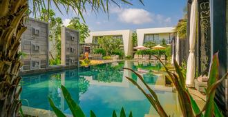 Metta Residence & Spa - Ciudad de Siem Riep - Piscina