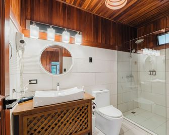 Hotel Heliconia - Monteverde - Monteverde - Bad