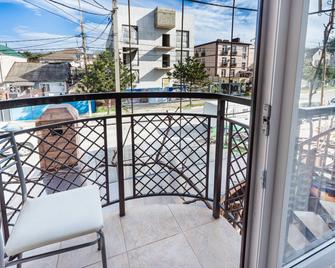 Mone Guest House - Gelendzhik - Balcón