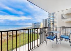 Sea Colony 6th floor condo w/ elevator, pool, and shared sauna - Bethany Beach - Balcony