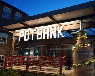 Stoke-On-Trent/Potbank Aparthotel - Stoke-on-Trent - Bygning