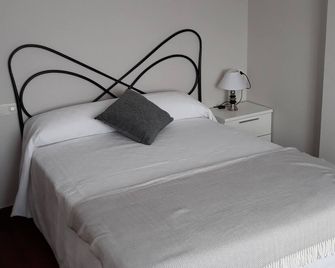 Casa Tía Lola, tourist accommodation - Santiago de Compostela - Habitación