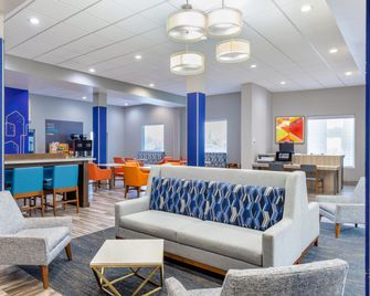 Holiday Inn Express & Suites Memphis Arpt Elvis Presley Blv By IHG - Memphis - Lounge