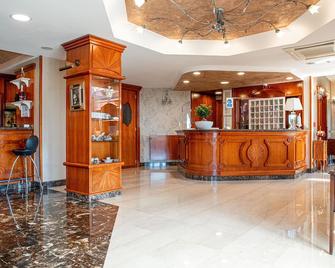 Hotel Bellavista - Marina di Varcaturo - Recepción