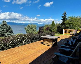 Charming Lake House Getaway - Chiloquin - Balcón