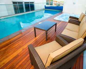 Toowoomba Central Plaza Apartment Hotel - Toowoomba - Uima-allas