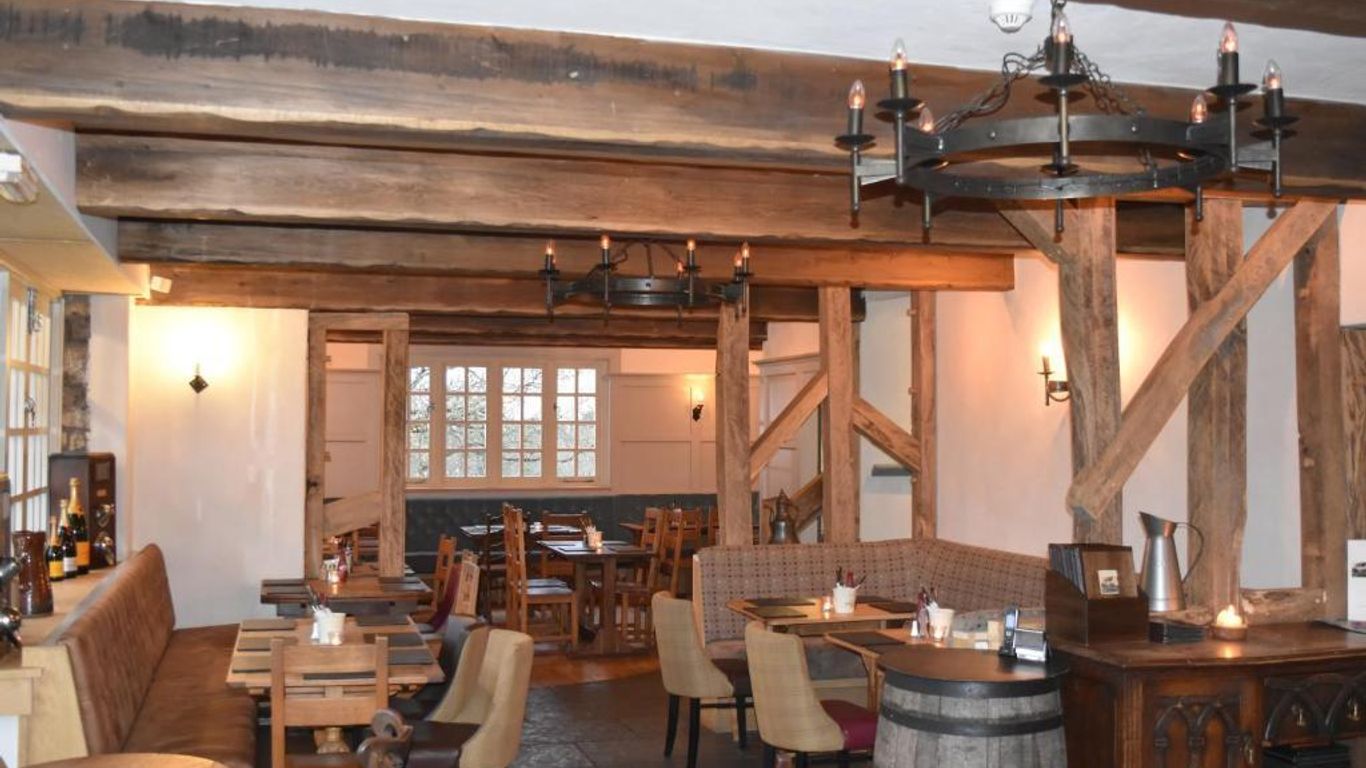 Three Horseshoes Country Inn