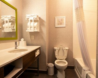 Hampton Inn & Suites College Station/US 6-East Bypass - College Station - Makuuhuone