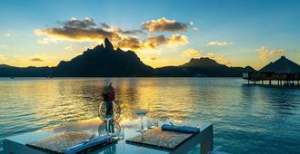 The St. Regis Bora Bora Resort - Vaitape - Restaurante