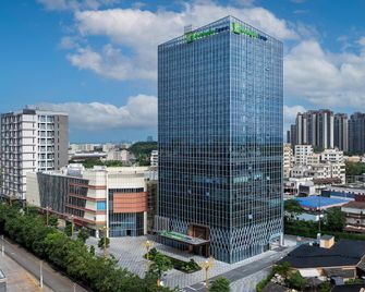 Holiday Inn Express Foshan Sanshui By IHG - Foshan - Bina