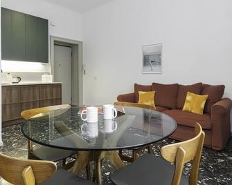Italianway - Messina 20 - Milano - Spisestue