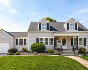 4 Bedroom Wentzville Adventure Sleeps 12 - Wentzville - Gebouw