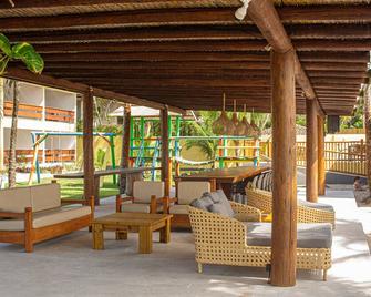 Arraial Bangalô Praia Hotel - פורטו סגורו - פטיו