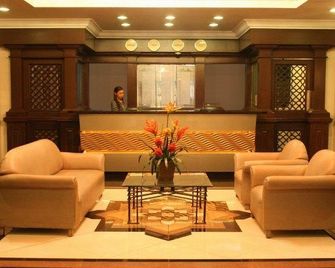 Riviera Mansion Hotel - Manila - Lobby