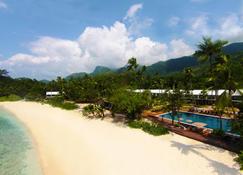 Avani Barbarons Seychelles Resort - Grand'Anse Mahé - Strand