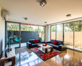 The Waverley International Hotel - Glen Waverley - Sala de estar