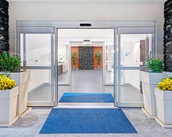 Holiday Inn Express & Suites Monahans I-20 By IHG - Monahans - Building