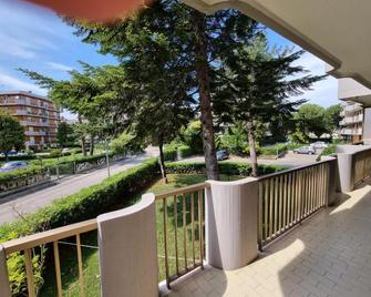 Sesia Apartment - Silvi Marina - Balkon
